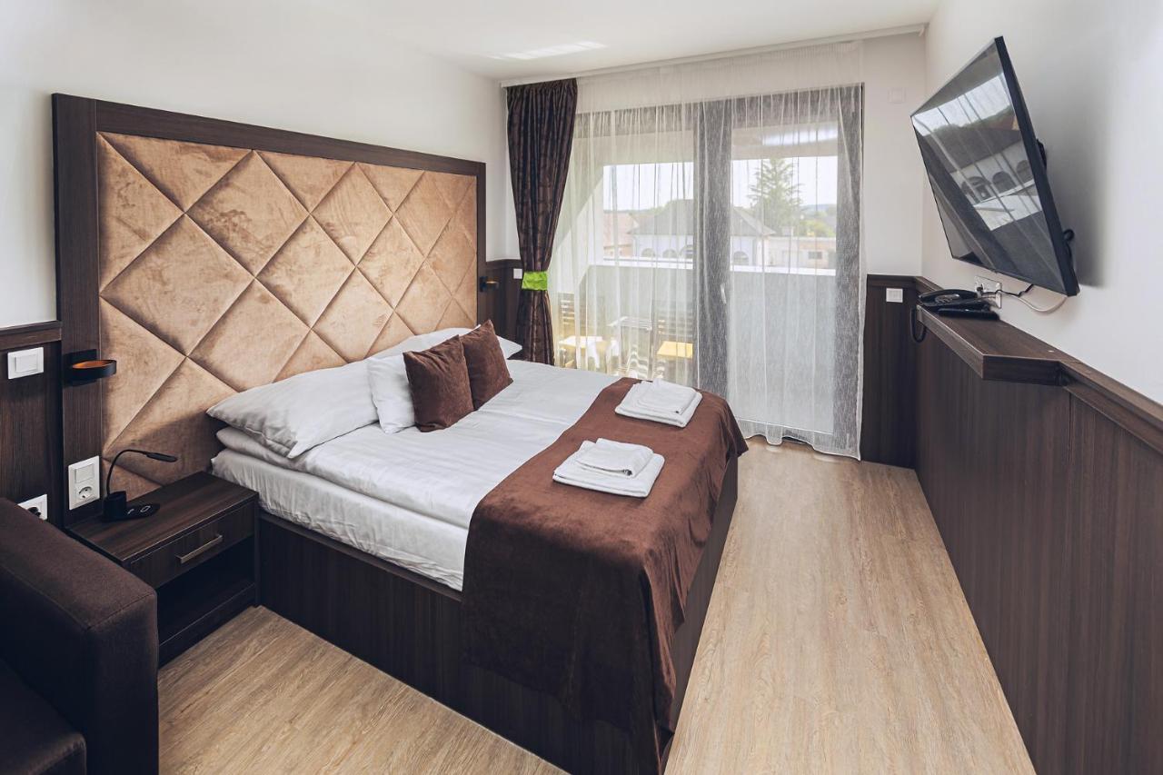 Park Hotel Buek-Buekfuerdo Экстерьер фото