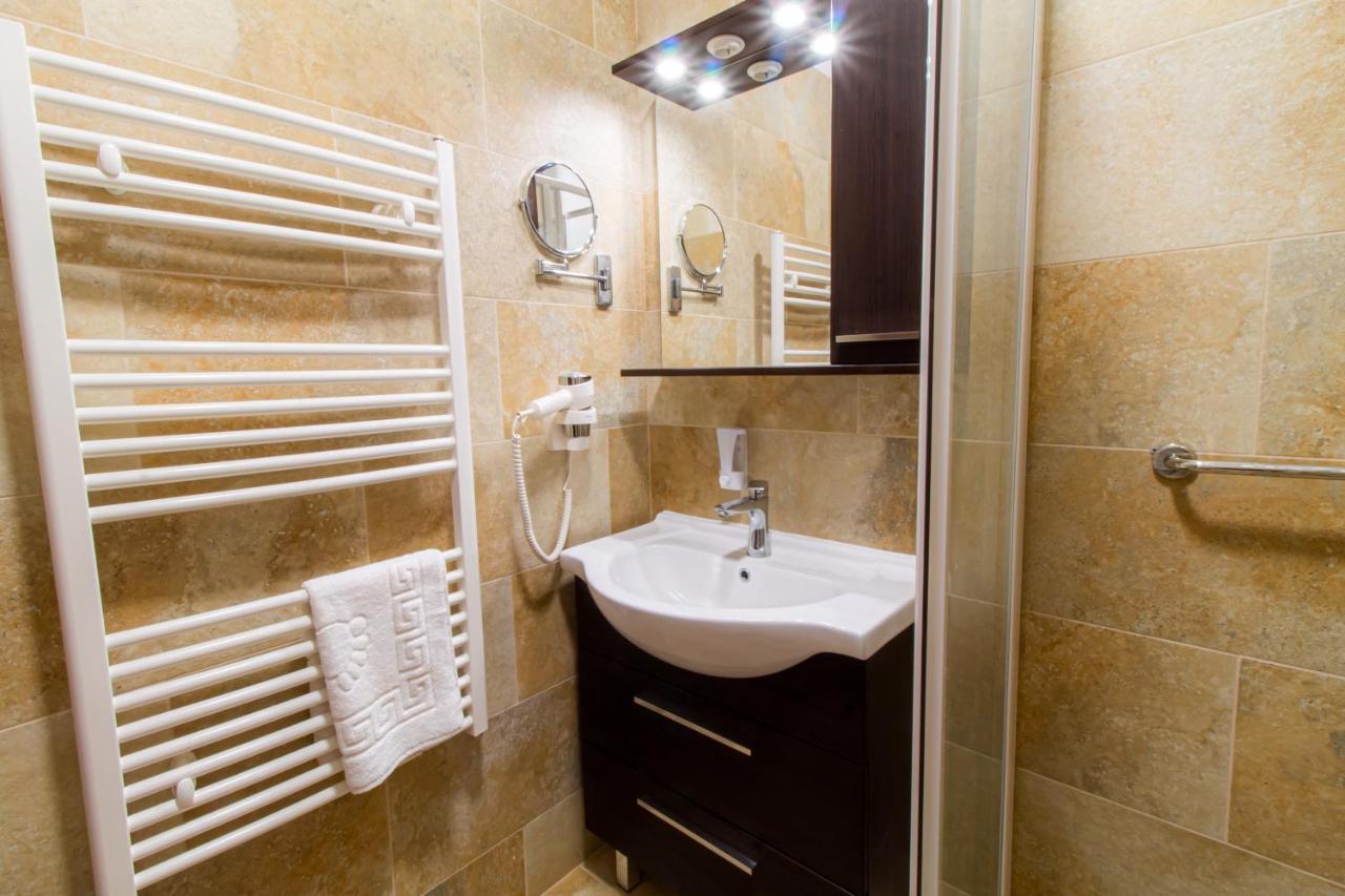 Park Hotel Buek-Buekfuerdo Экстерьер фото