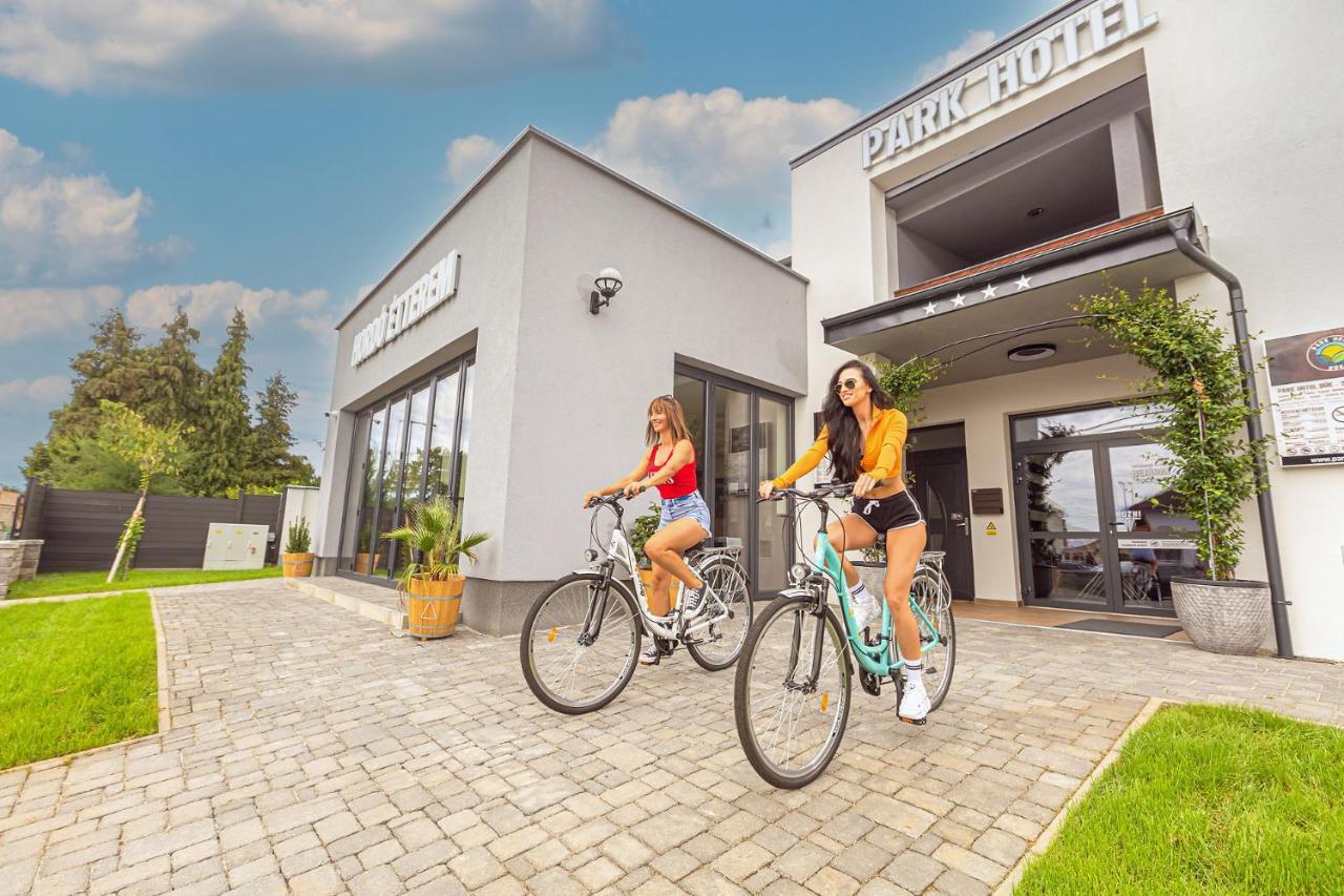 Park Hotel Buek-Buekfuerdo Экстерьер фото